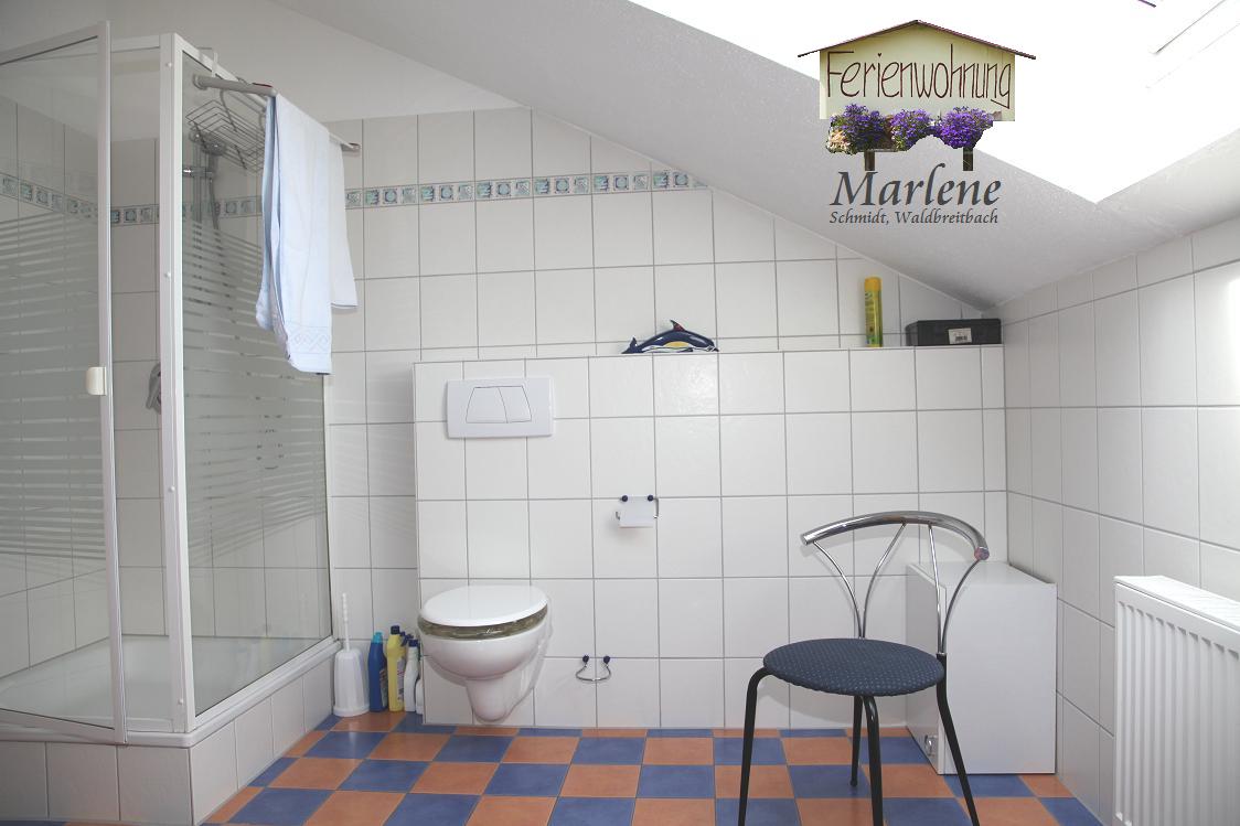 im Badezimmer: Teilansicht 1